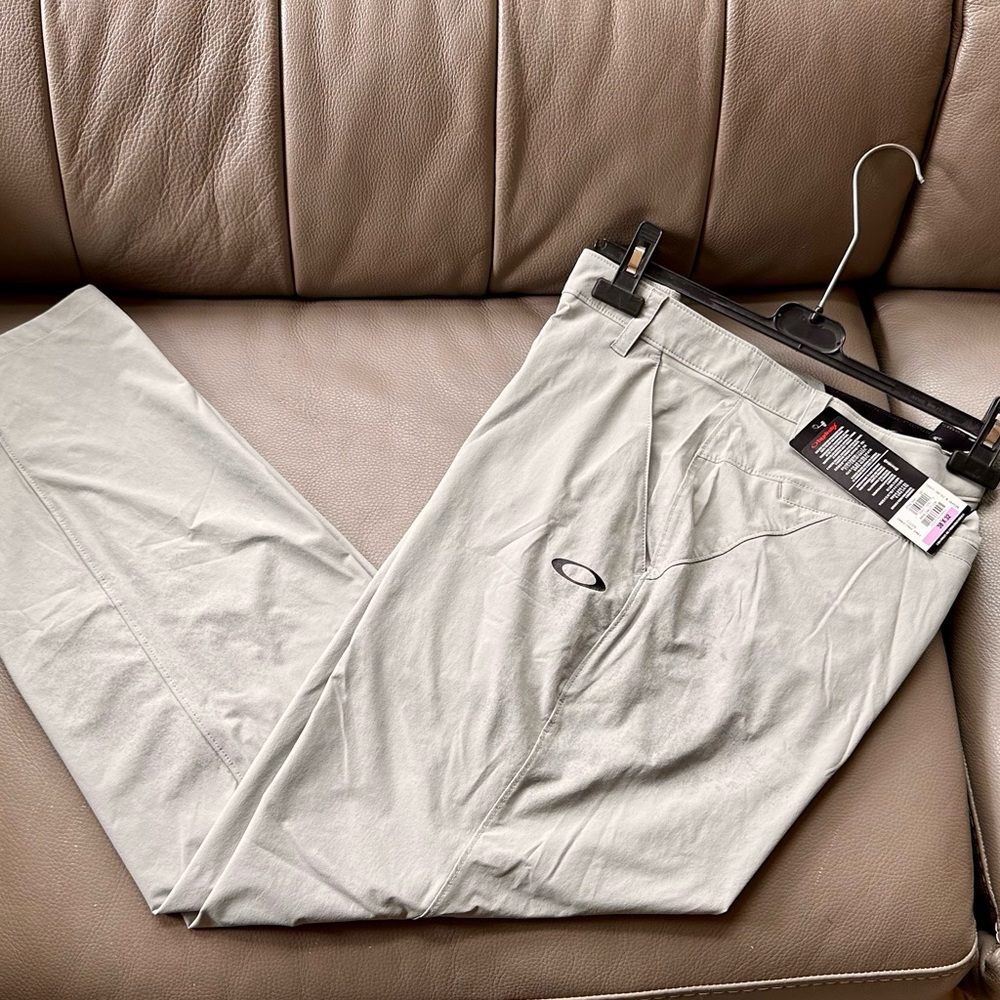 New with tags Oakley men’s take pro pant 38 x 32